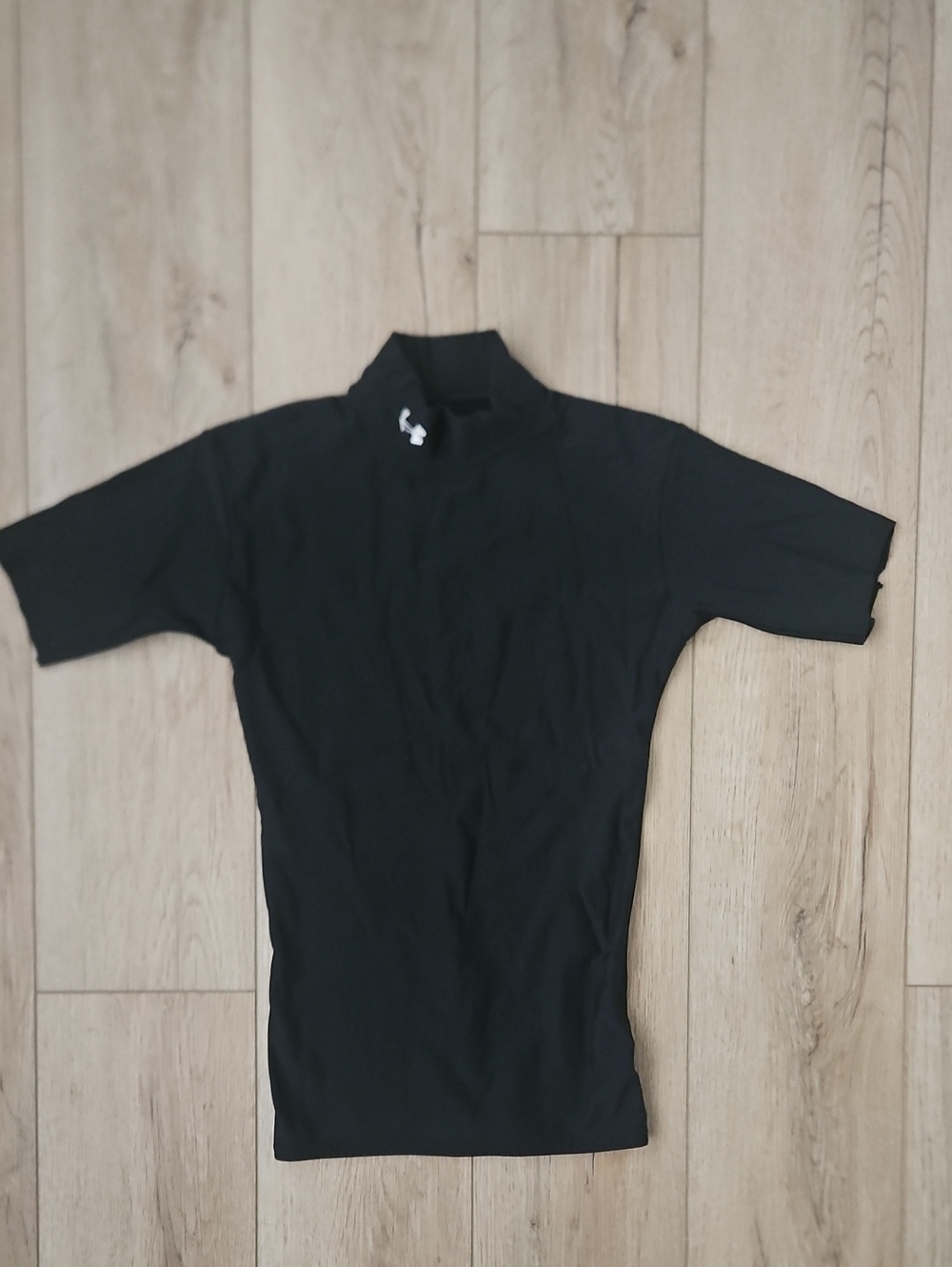 Under Armour Black Athletic Sports Top White Logo Compression Shirt Short Sleeve